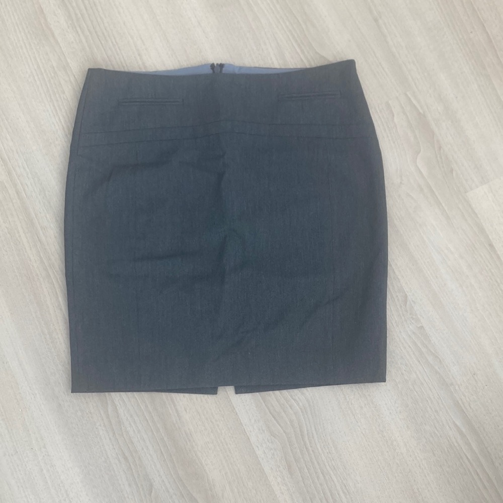 Express size 8 skirt